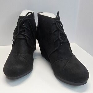 Black Suede‎ Lace Up Wedge Ankle Booties Women Size 8.5 Comfort Casual Stylish